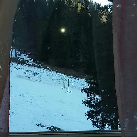 Ogorjelica アパート *