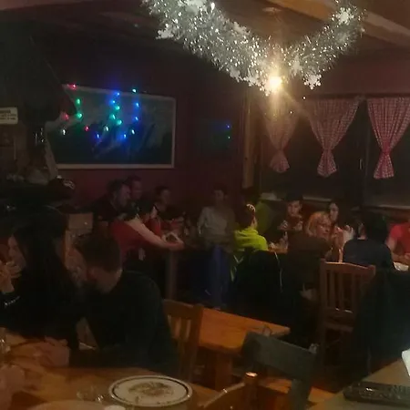 アパート Ogorjelica ヤホリナ