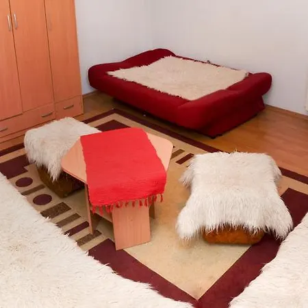 アパート Ogorjelica