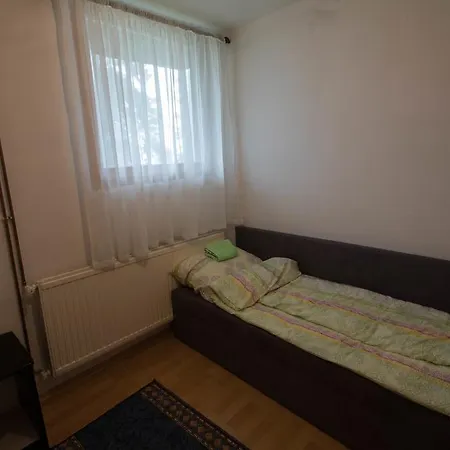 Ogorjelica アパート *