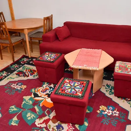 Ogorjelica アパート *