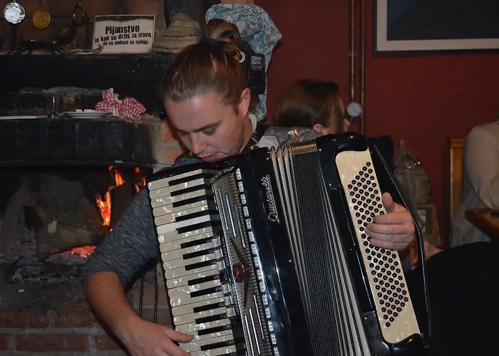 Ogorjelica Apartment